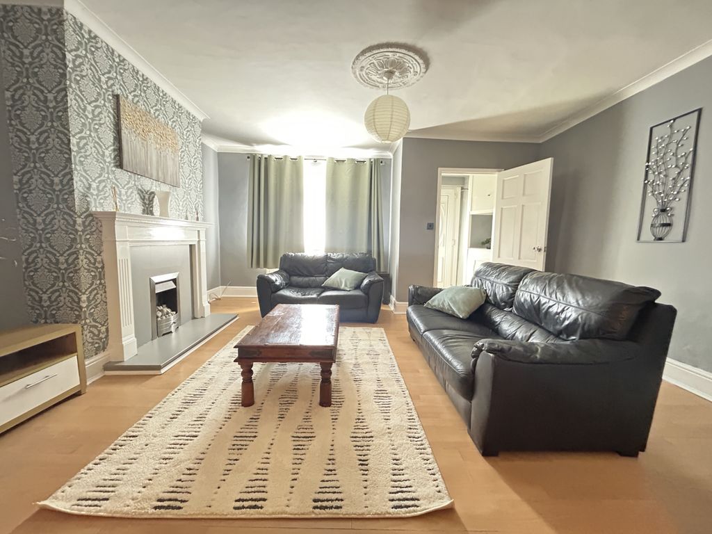 Property photo 3 of 10 Img_2179
