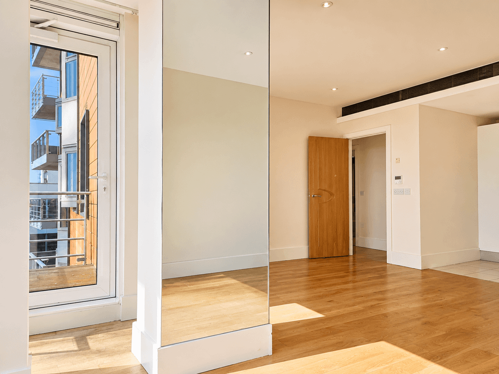 Property photo 3 of 14 Gallery