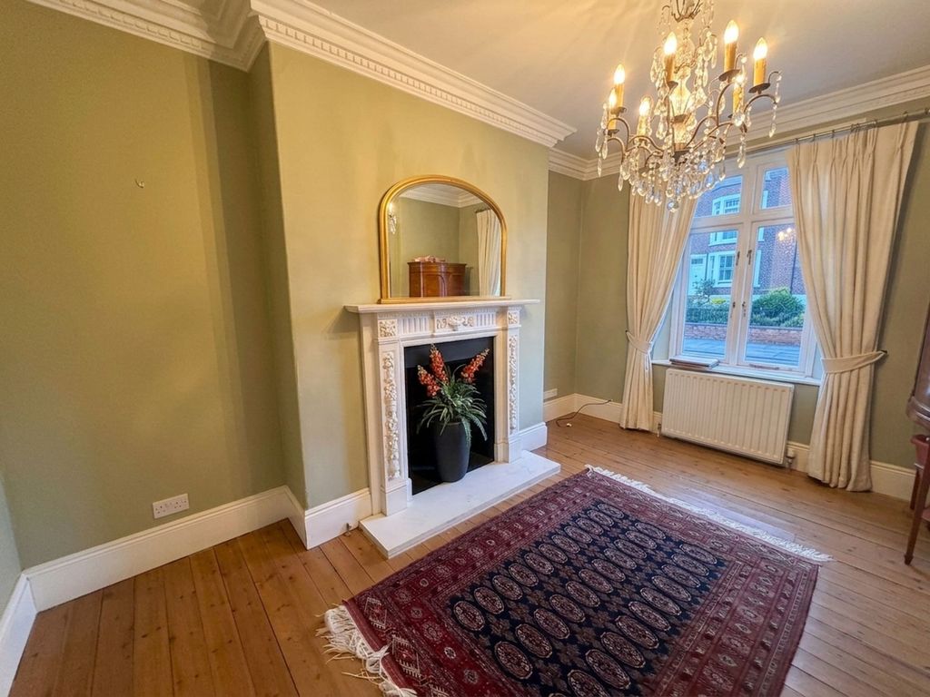 Property photo 2 of 14 Snug