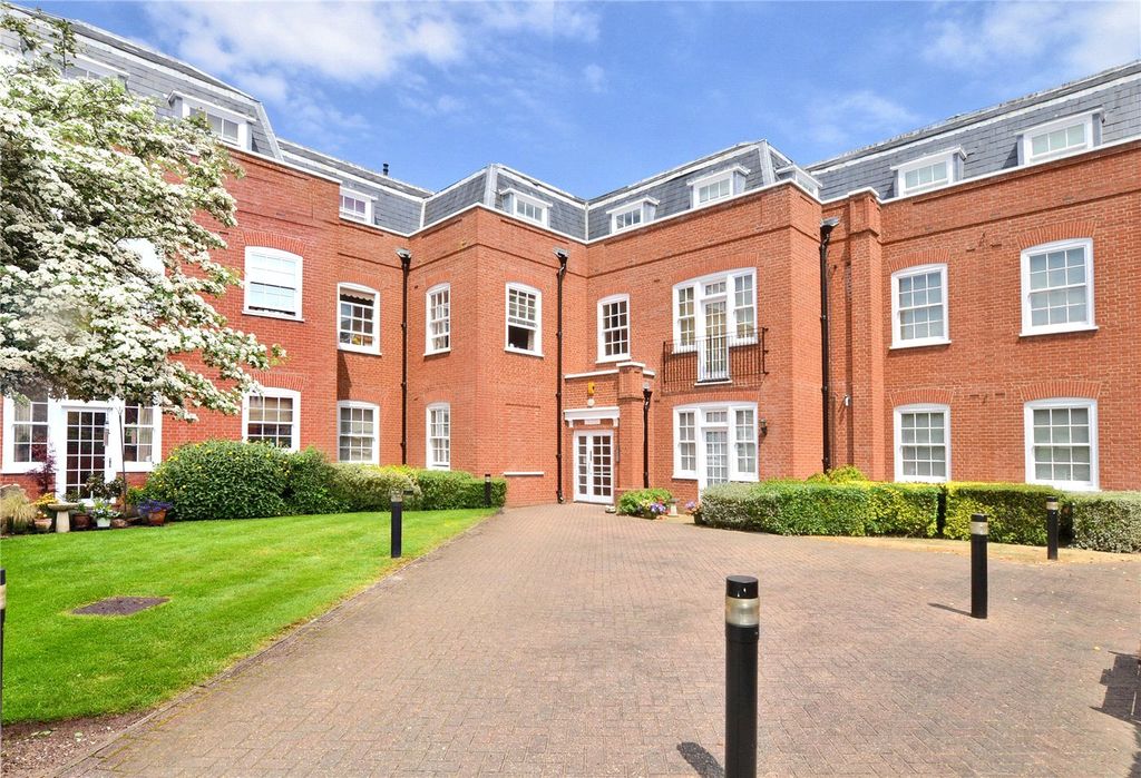 Property photo 2 of 13 Picture No. 02