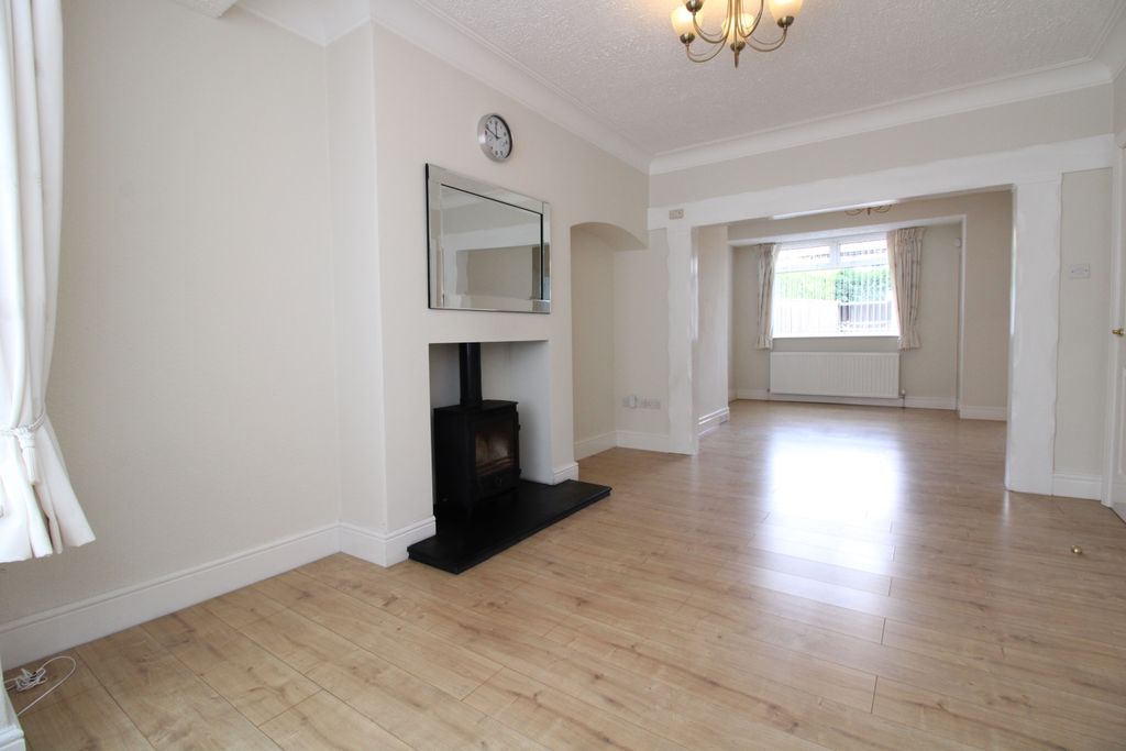 Property photo 2 of 12 B.Lo