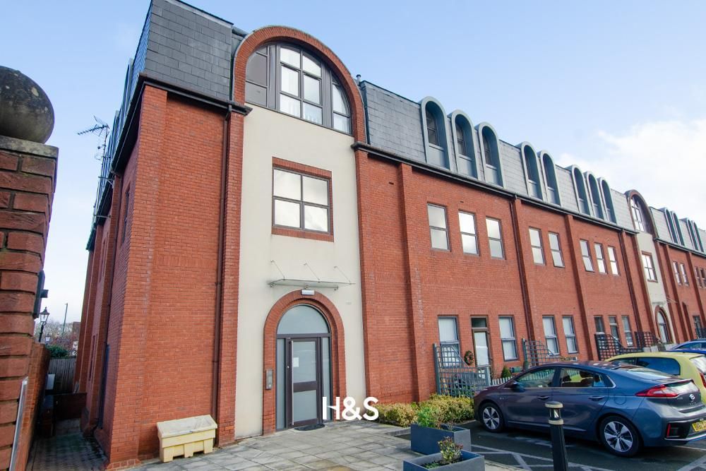 Property photo 1 of 9 10 Olton Court - Front.Jpg