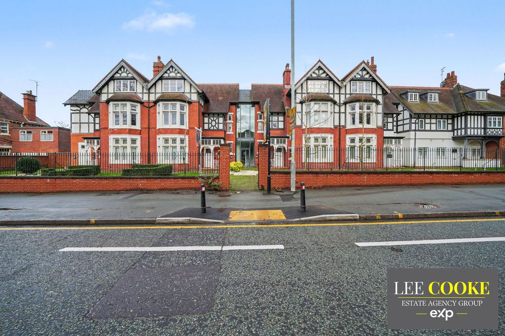 Property photo 1 of 25