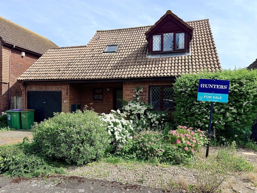 Property photo 1 of 15 11 Saxon Front.Jpg