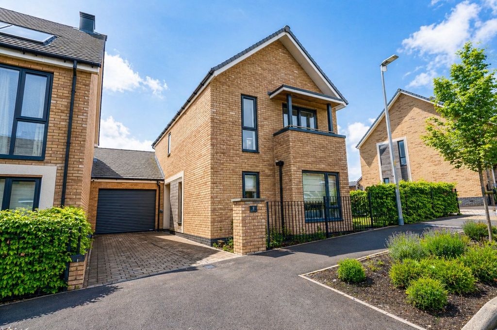 Property photo 1 of 27