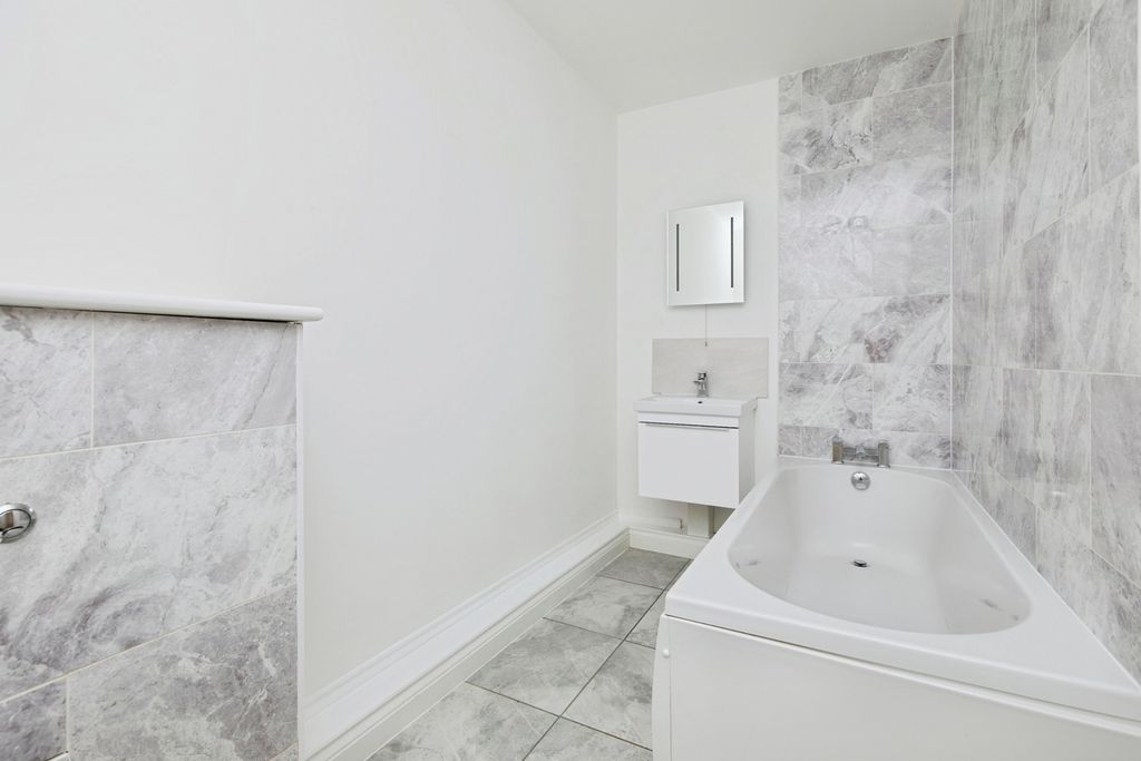 Additional image 11 of 2 bed flat for saleSt. Marys Gate, Derby, Derbyshire DE1