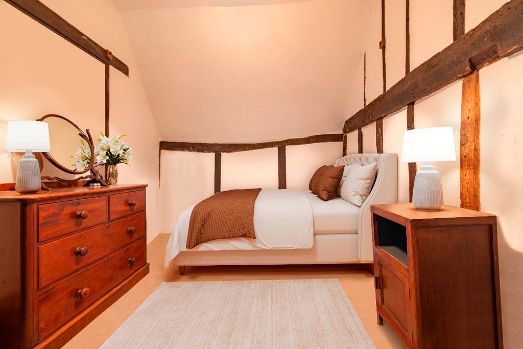 Property photo 2 of 18