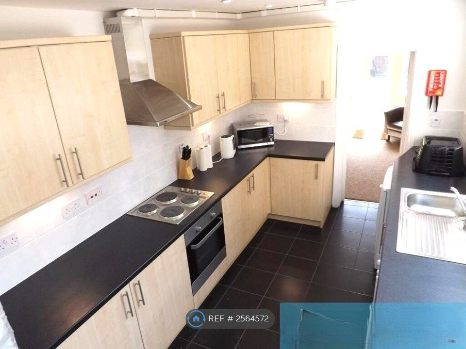 Property photo 3 of 6