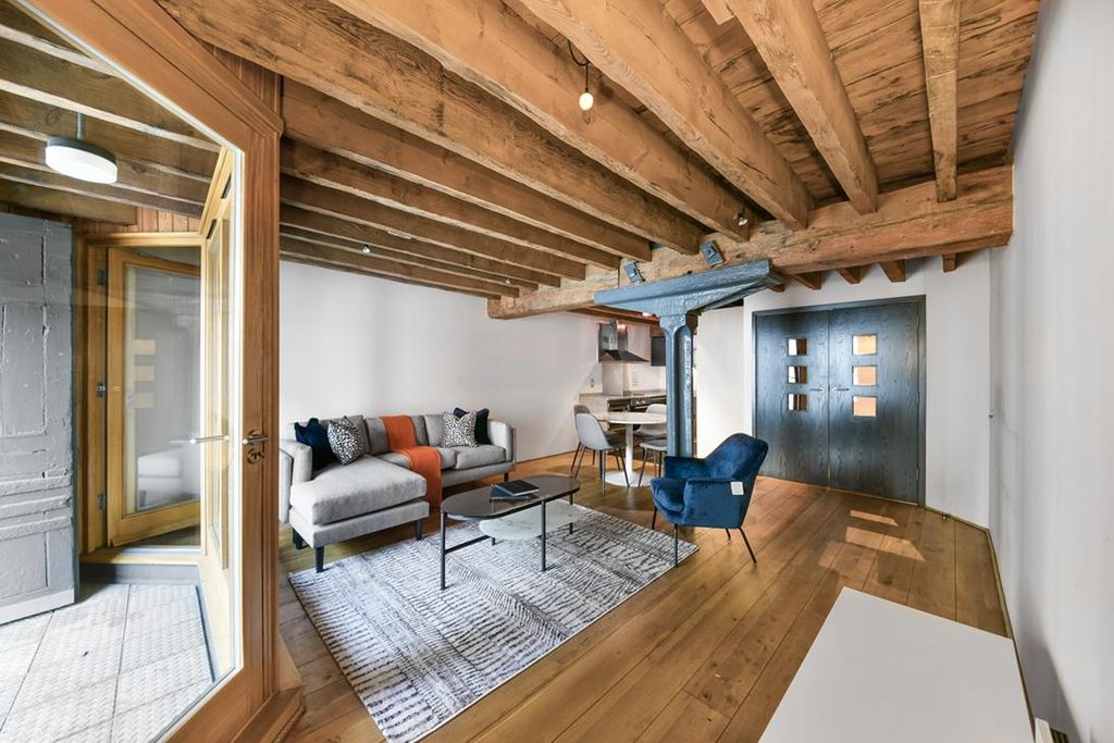 Property photo 1 of 12 Image