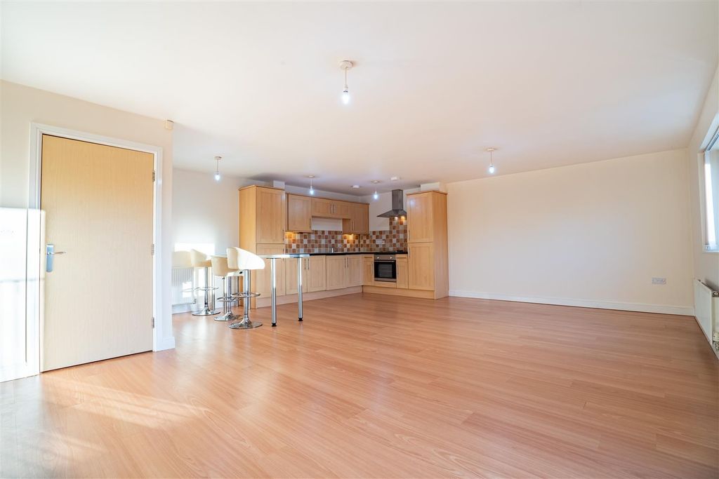 Property photo 3 of 14 Dsc02065-Hdr.Jpg