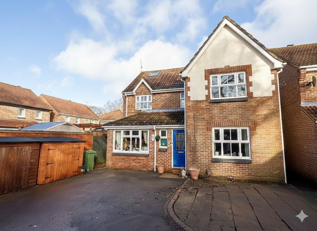 Property photo 1 of 17 Gemini_Generated_Image_c84Hnjc84Hnjc84H.Jpg