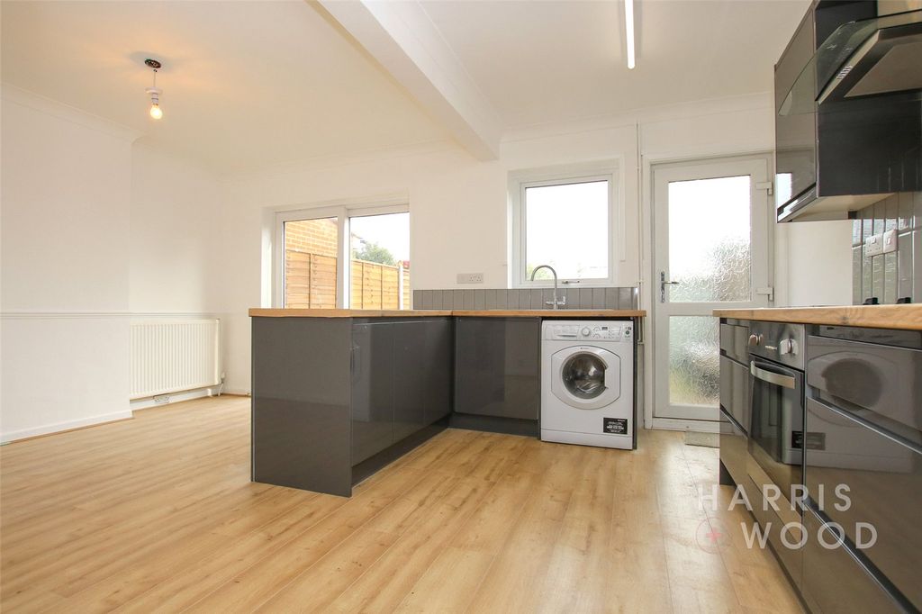 Property photo 3 of 14 Picture No. 04