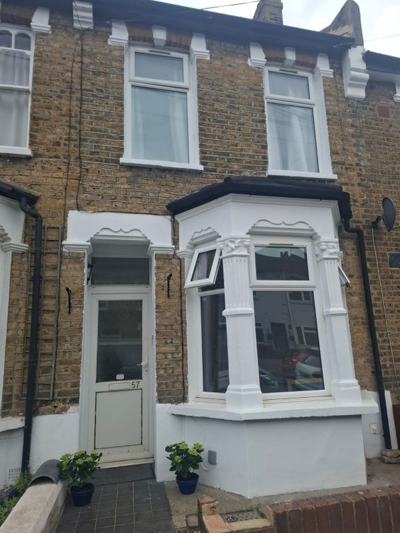 Property photo 1 of 11 3 Bed Terraced House For Sale Merrit Road, Brockley Se4