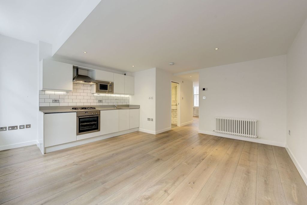 Property photo 1 of 10 2378783