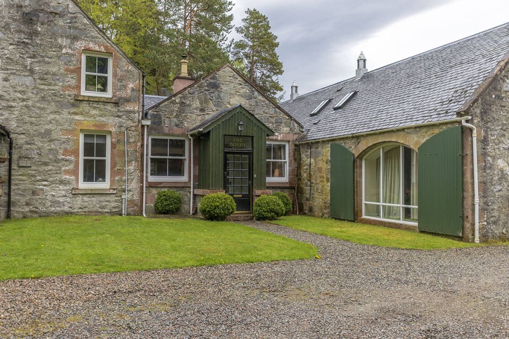 Property photo 1 of 30