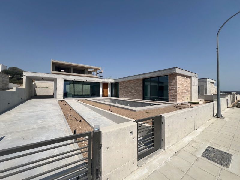 Property photo 1 of 26 Front Property View