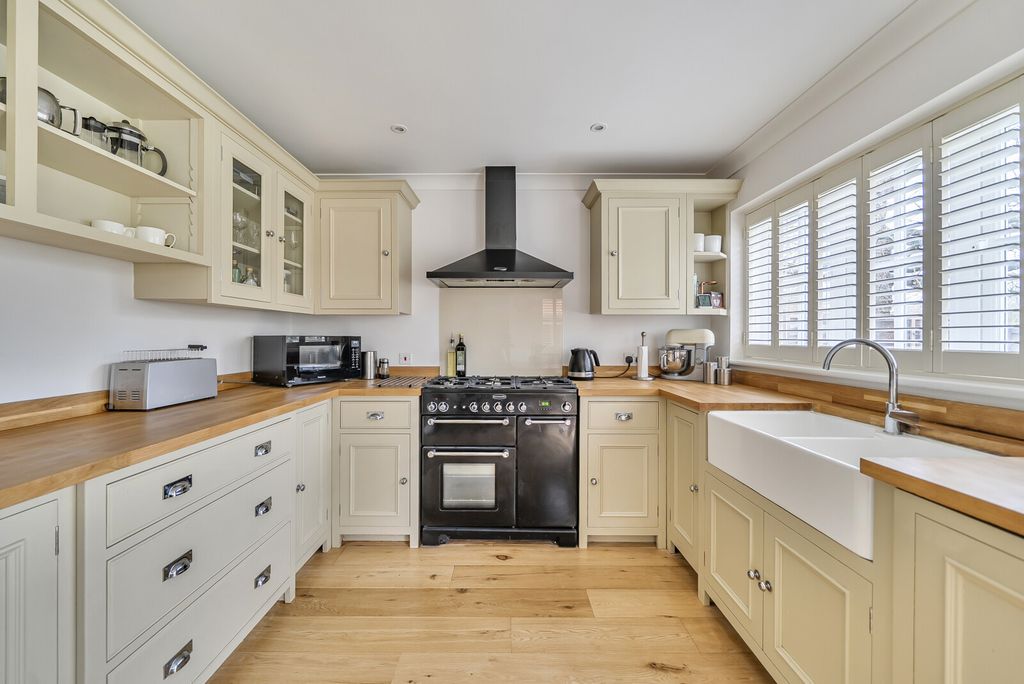 Property photo 2 of 17 Picture 2