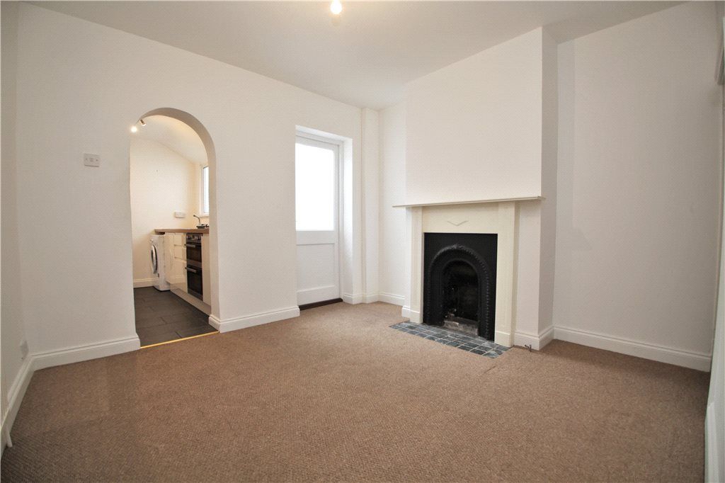 Property photo 3 of 10 Dining Room
