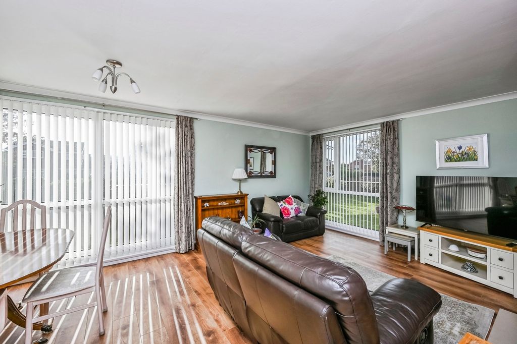 Property photo 2 of 15 Photo