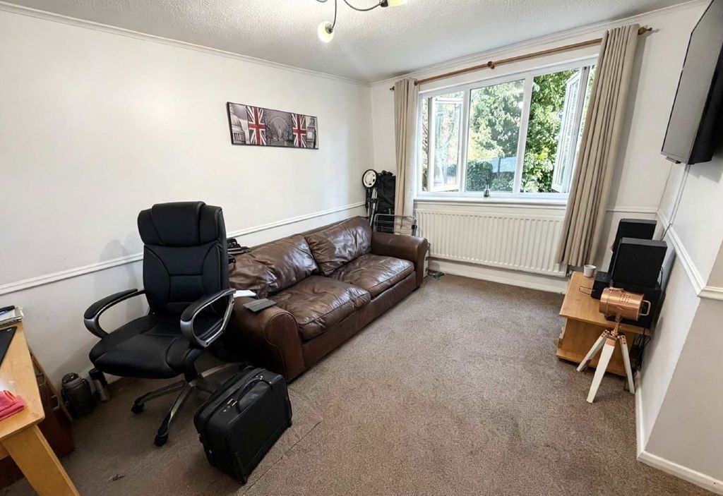 Property photo 2 of 4