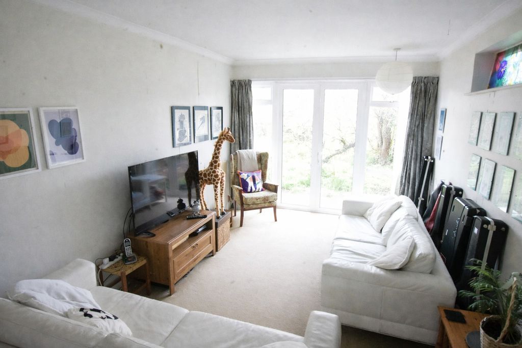 Property photo 3 of 16 Photo 21