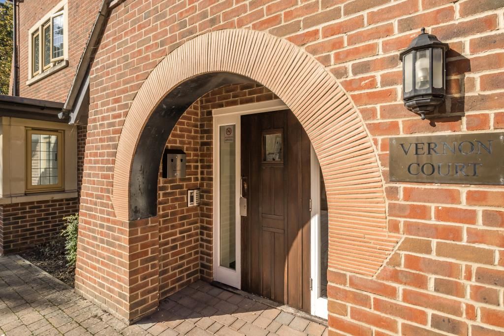 Property photo 2 of 22 Entrance