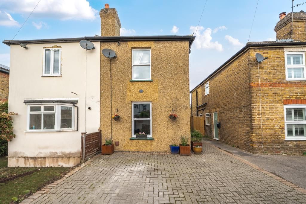 Property photo 1 of 17 External View