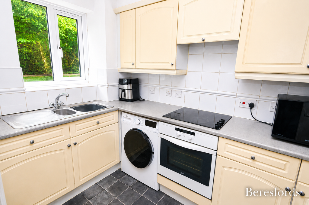 Property photo 3 of 6 Kitchen View 1