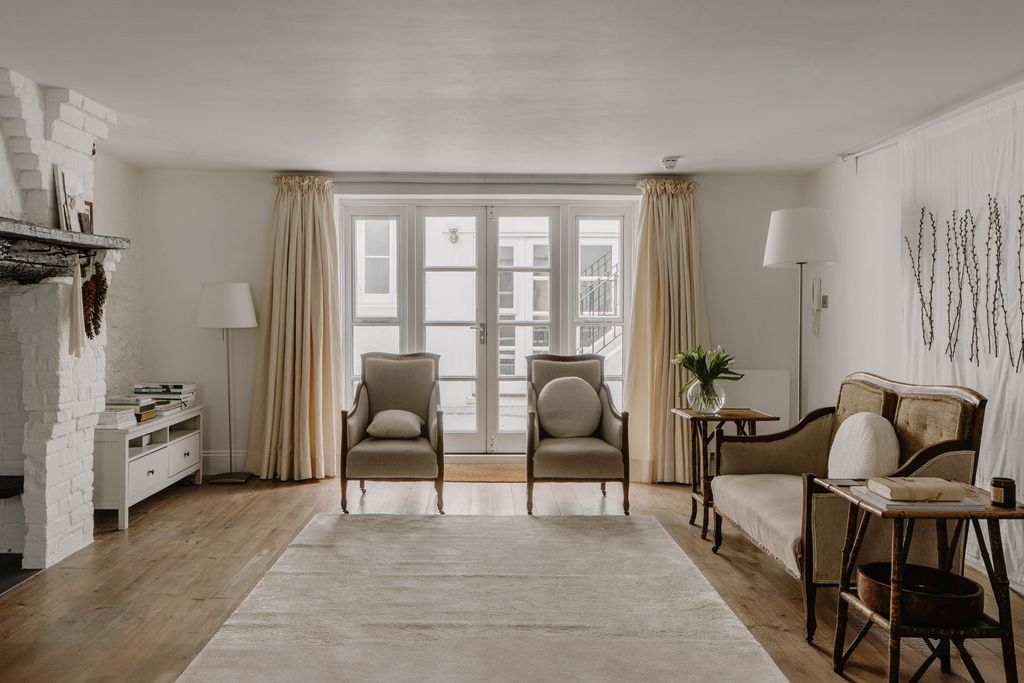 Property photo 1 of 23 272701 - Kingscliffe Court_High Res-3.Jpg