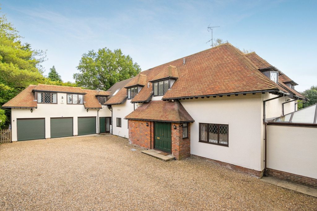 Property photo 2 of 36 Picture No. 36