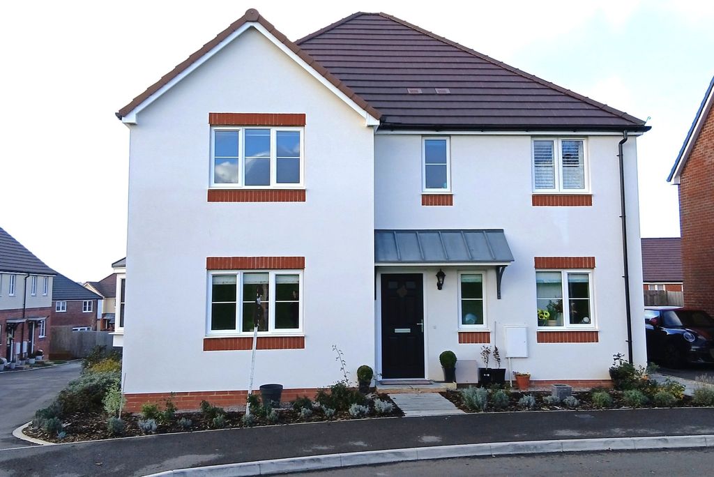 Property photo 1 of 16 Photo 14