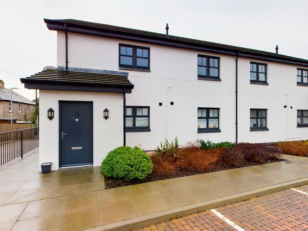 Property photo 1 of 9 External