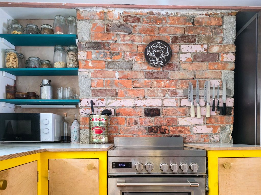 Property photo 3 of 23 Picture No. 39