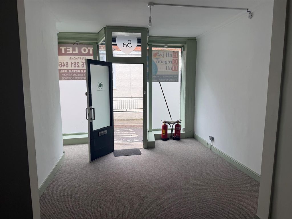 Property photo 2 of 3 Shop Front.Jpg