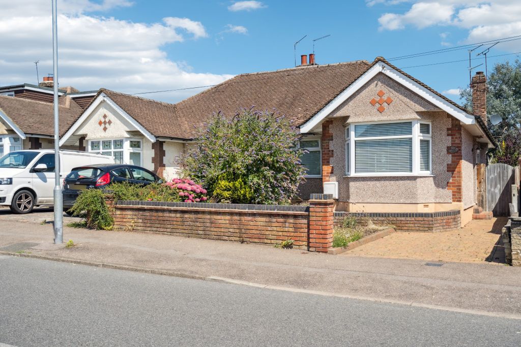 Property photo 1 of 12
