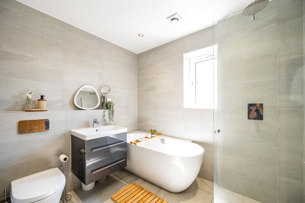 Additional image 20 of 5 bed detached house for saleSummer View, Holmfirth, West Yorkshire HD9