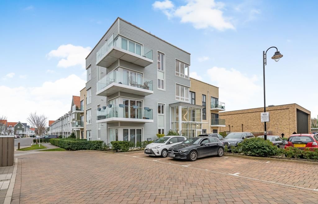 Additional image 5 of 2 bed flat for saleGreen Park, Reading, Berkshire RG2