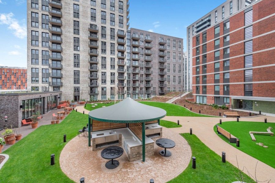 Property photo 2 of 11