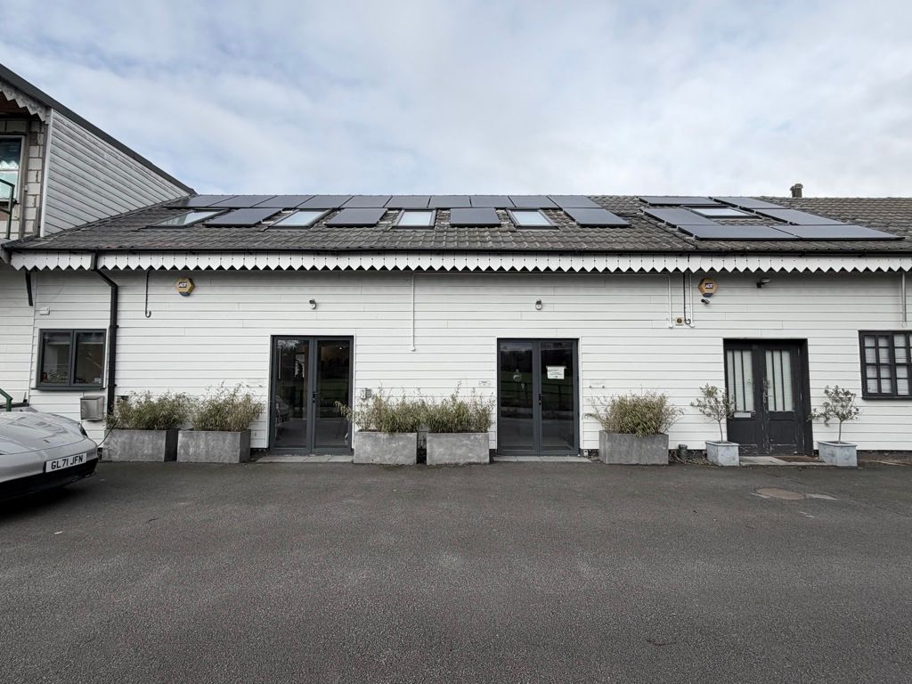 Property photo 1 of 11 Photo 8