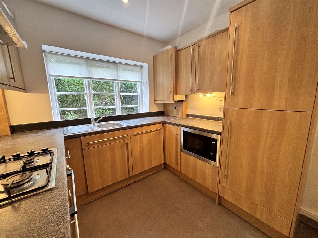 Property photo 3 of 22 Picture No. 05