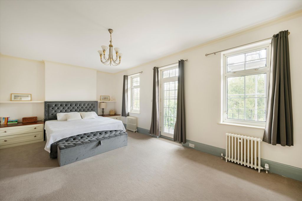 Property photo 2 of 16 Image