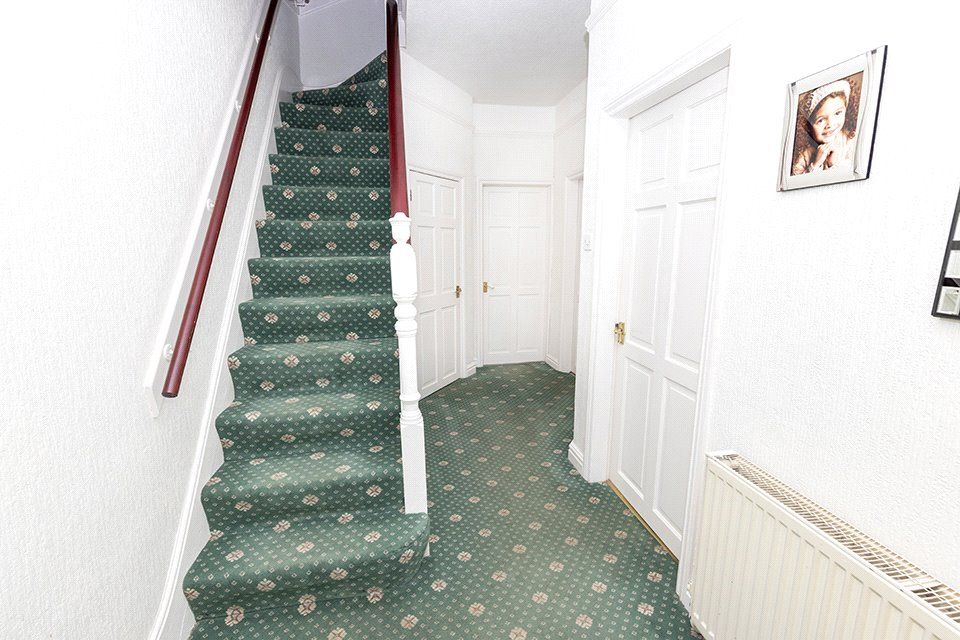 Property photo 2 of 27 Picture No. 33
