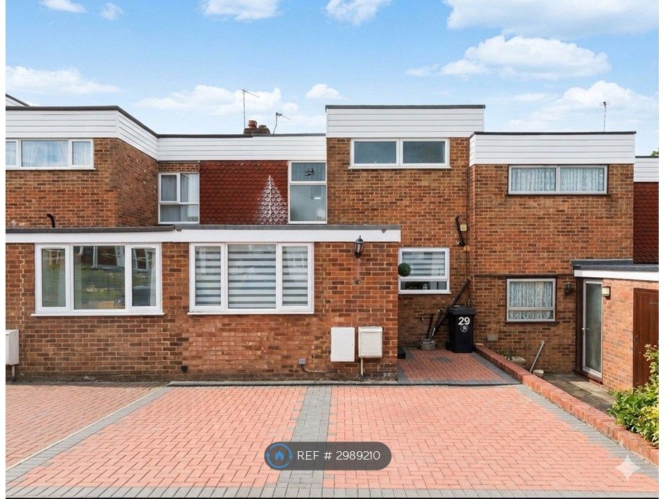 Property photo 1 of 27