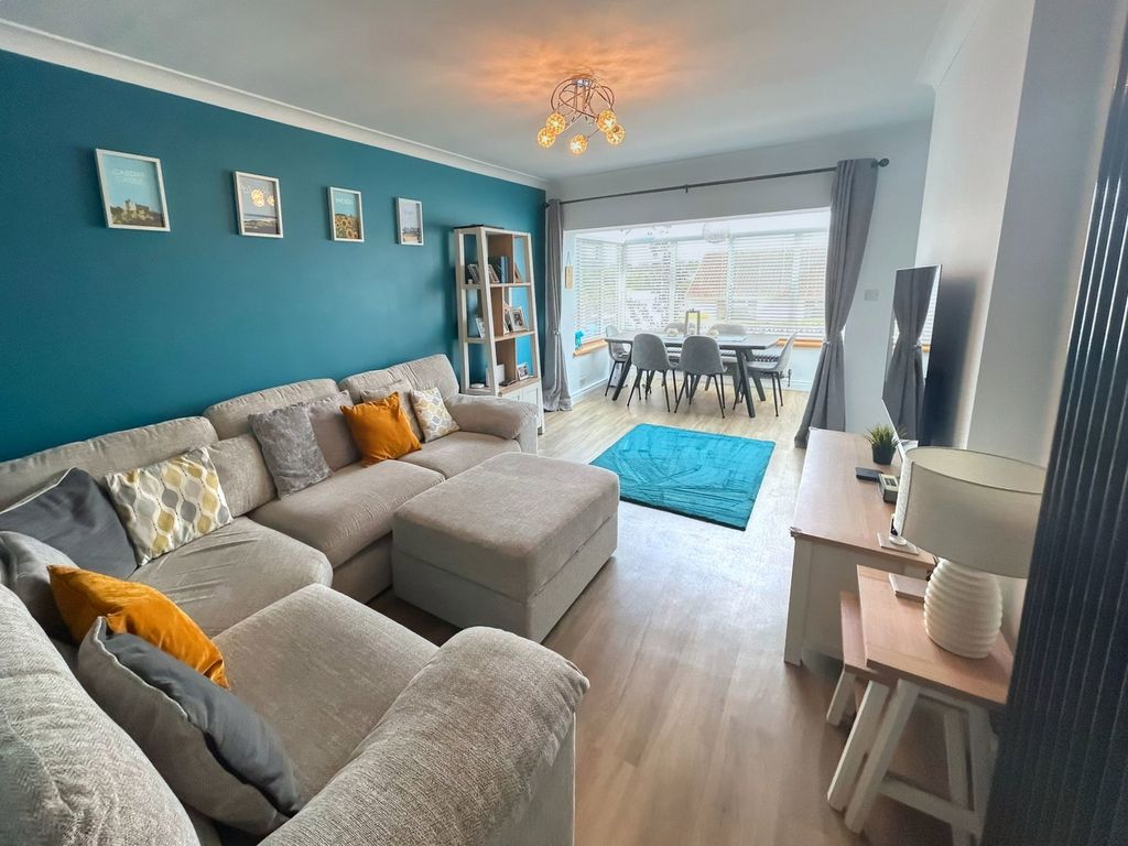 Property photo 2 of 48