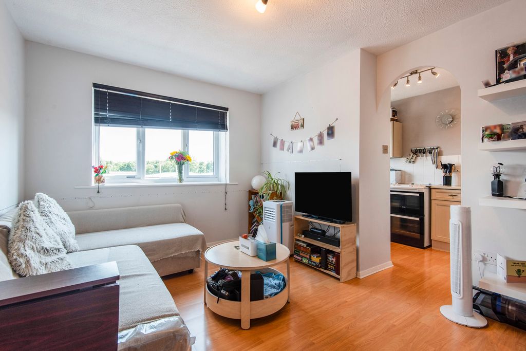 Property photo 2 of 12 Pbox-Img.Jpg