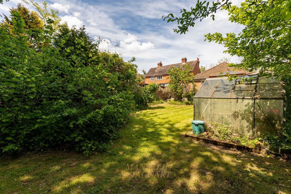 Property photo 2 of 23