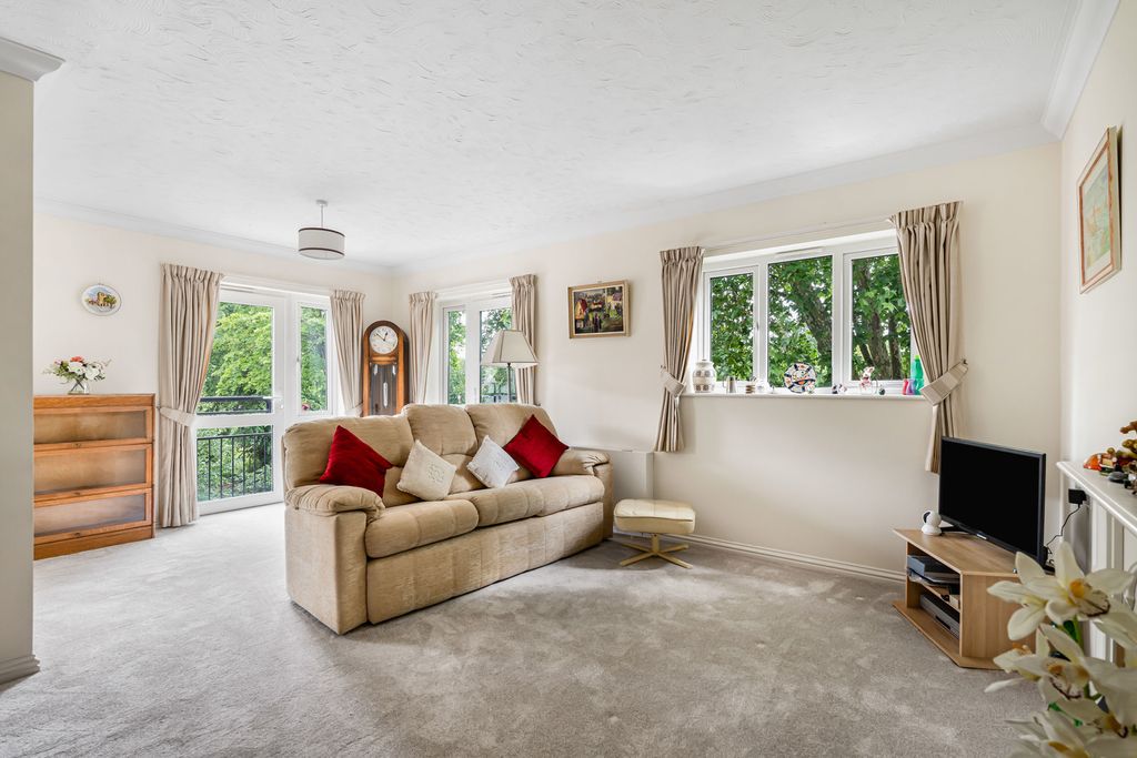 Property photo 2 of 14 Reception Room