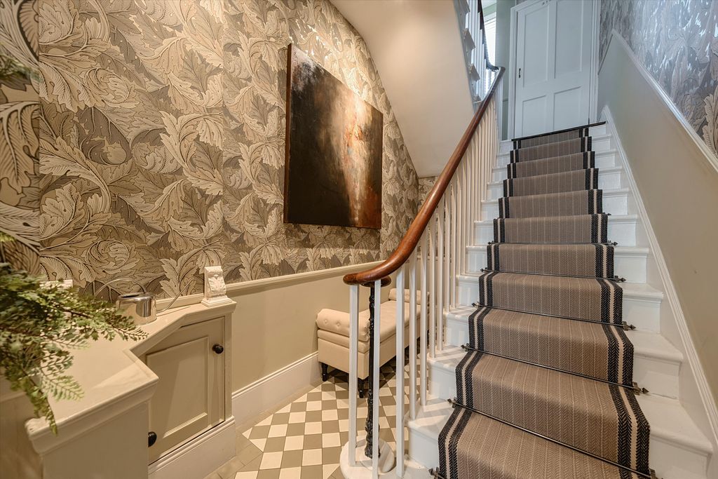 Property photo 3 of 13 Image