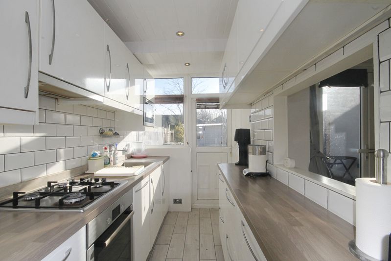 Property photo 3 of 15 Photo 6