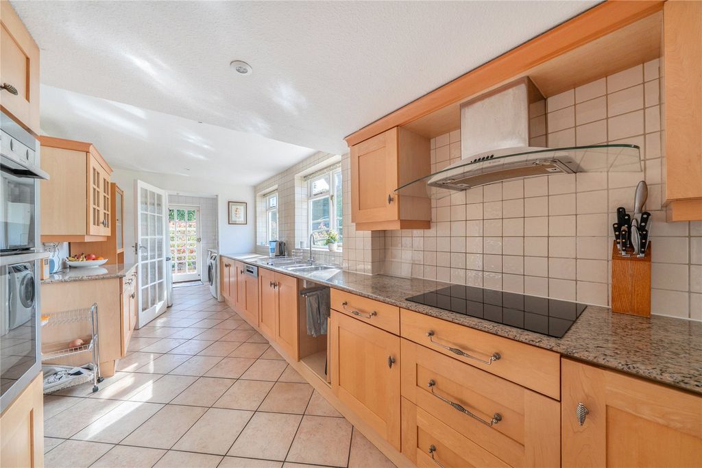 Property photo 2 of 20 Picture No. 04